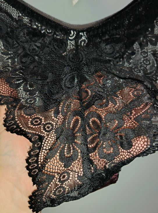 🖤✨ Black Lace & Electric Pink Metallic Brazilian Knickers – Size XL 16-18 ✨🖤