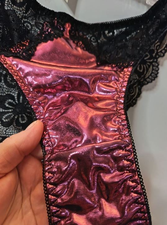 🖤✨ Black Lace & Electric Pink Metallic Brazilian Knickers – Size XL 16-18 ✨🖤