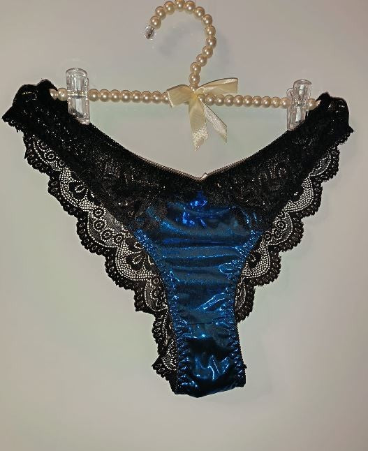 🖤✨ Black Lace & Electric Blue Metallic Brazilian Knickers – Size XL 16-18 ✨🖤