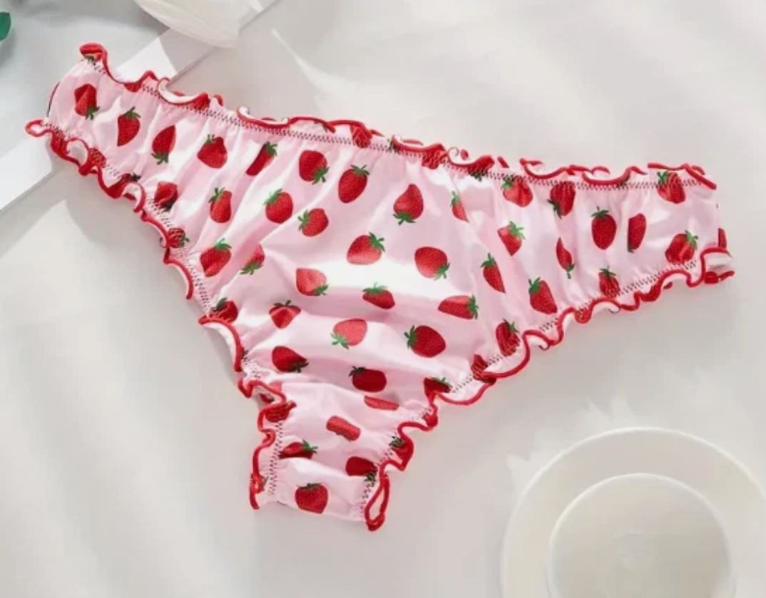 🍓 Strawberry Print Frilly Knickers Women’s Size XL UK 16-18 Ruffle Briefs 🍓