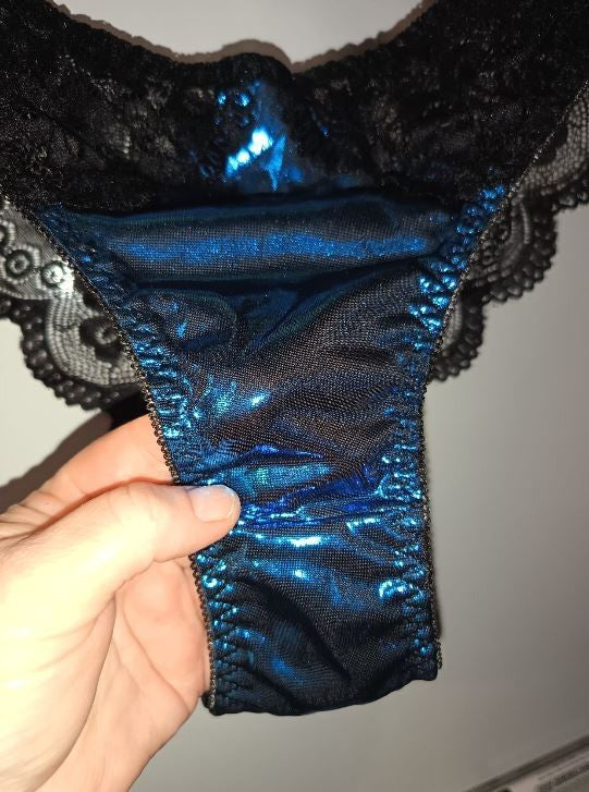 🖤✨ Black Lace & Electric Blue Metallic Brazilian Knickers – Size 3XL 22 ✨🖤