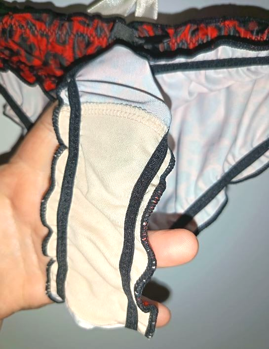 Women Red Leopard Print Thong satin Knickers soft to skin Bow size 8 S