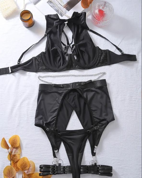 HOT! trendy lingerie 5-piece set soft silky feel satin chain detail women sissy