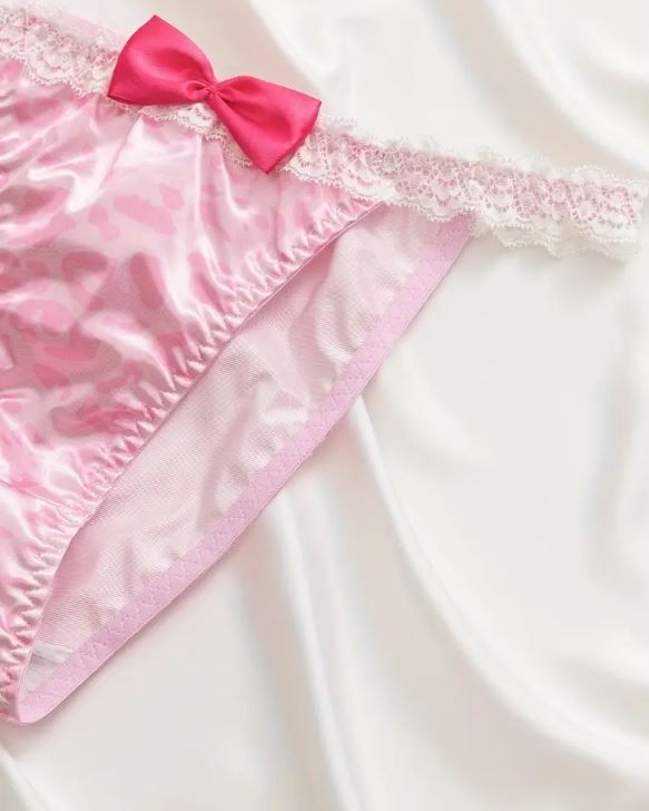 Stunning women's soft silky feel satin knickers tanga lace trim panties pink