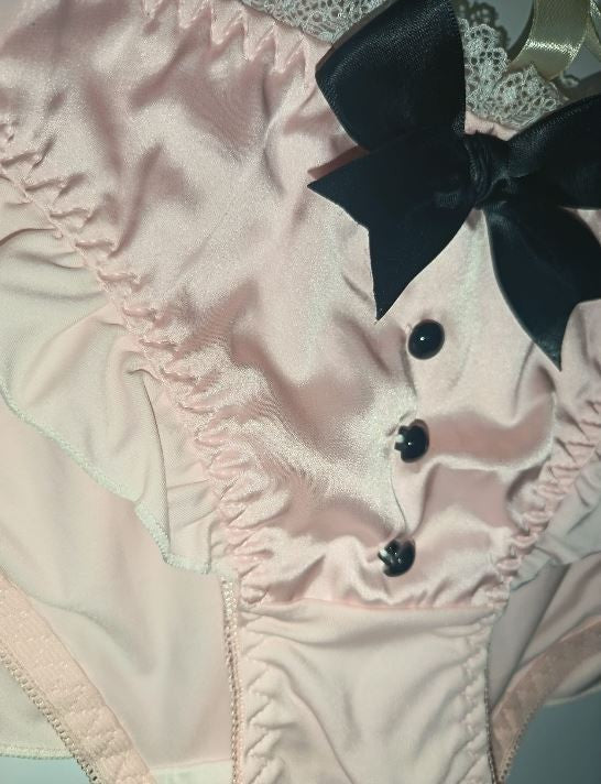 Pink Satin Frilly Knickers Lace Trim Bow Detail buttons detail size 2XL 14-16-18
