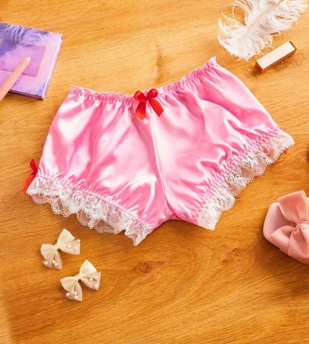 Women Pink Satin Lace Shorts Soft Silky Bow Trim Lounge Pants size UK 12-14 / L