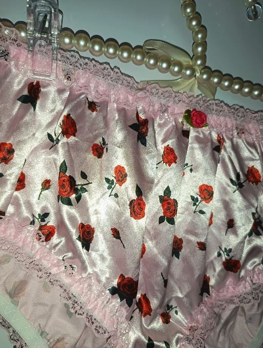 Pink Satin Rose Print Frilly Knickers Lace Trim Vintage panties size XL 16-18