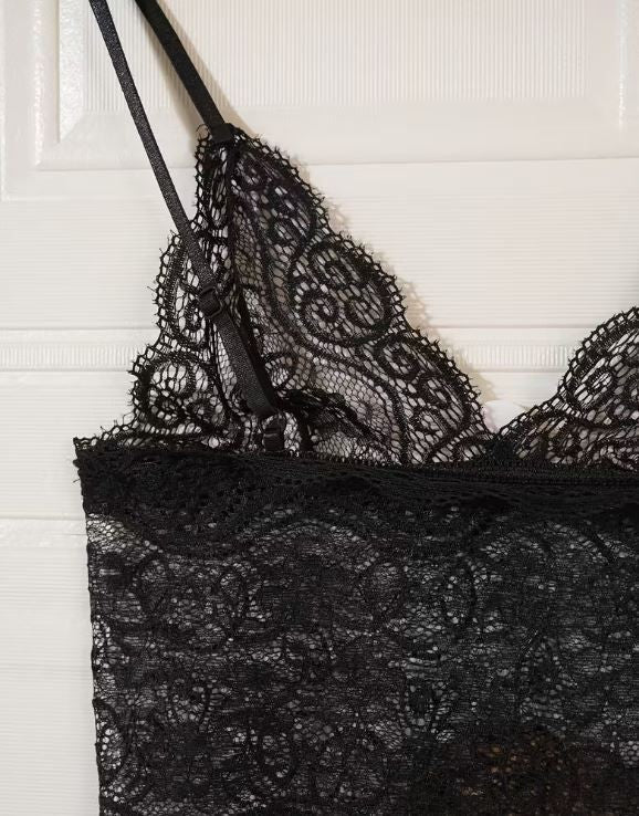 Silky feel black satin black lace trim 4 piece lingerie set size 16/18 (XL)