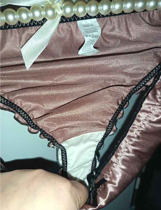 Ladies dusty pink Satin Frilly Knickers Shiny Silky Panties sissy size M 10