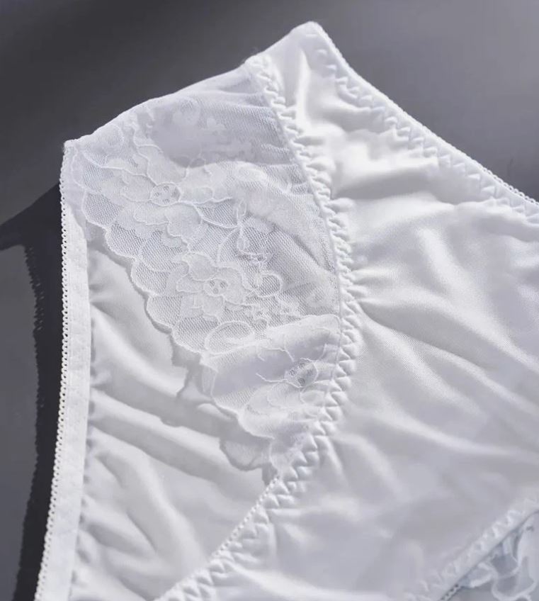 🤍 White Silky Satin Lace Full Brief Knickers Panties Soft Comfort size M 10