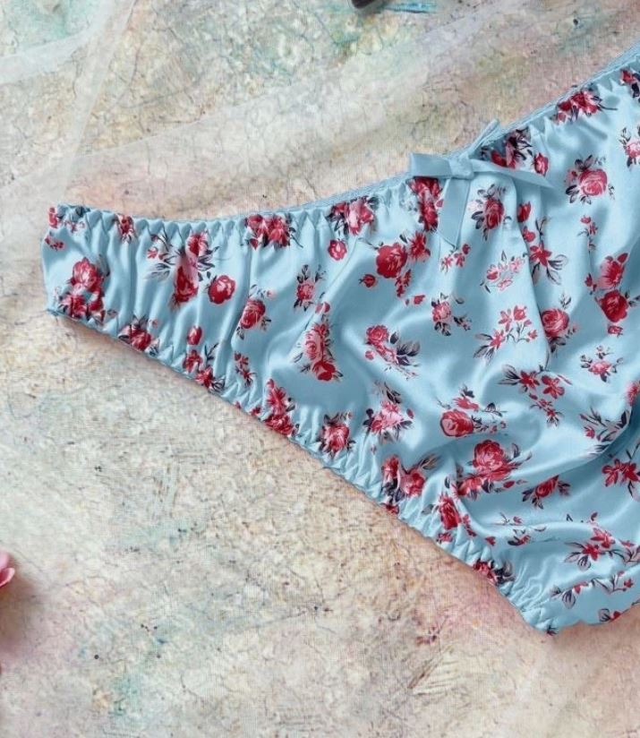 🌸 Women's Blue Floral Satin Style Knickers Panties Briefs Soft Stretch size M 10 🌸