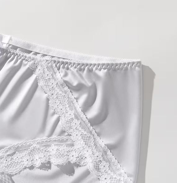 ✨ Silky Lace Trim Panties Women Soft Satin Briefs Comfort L 16-18