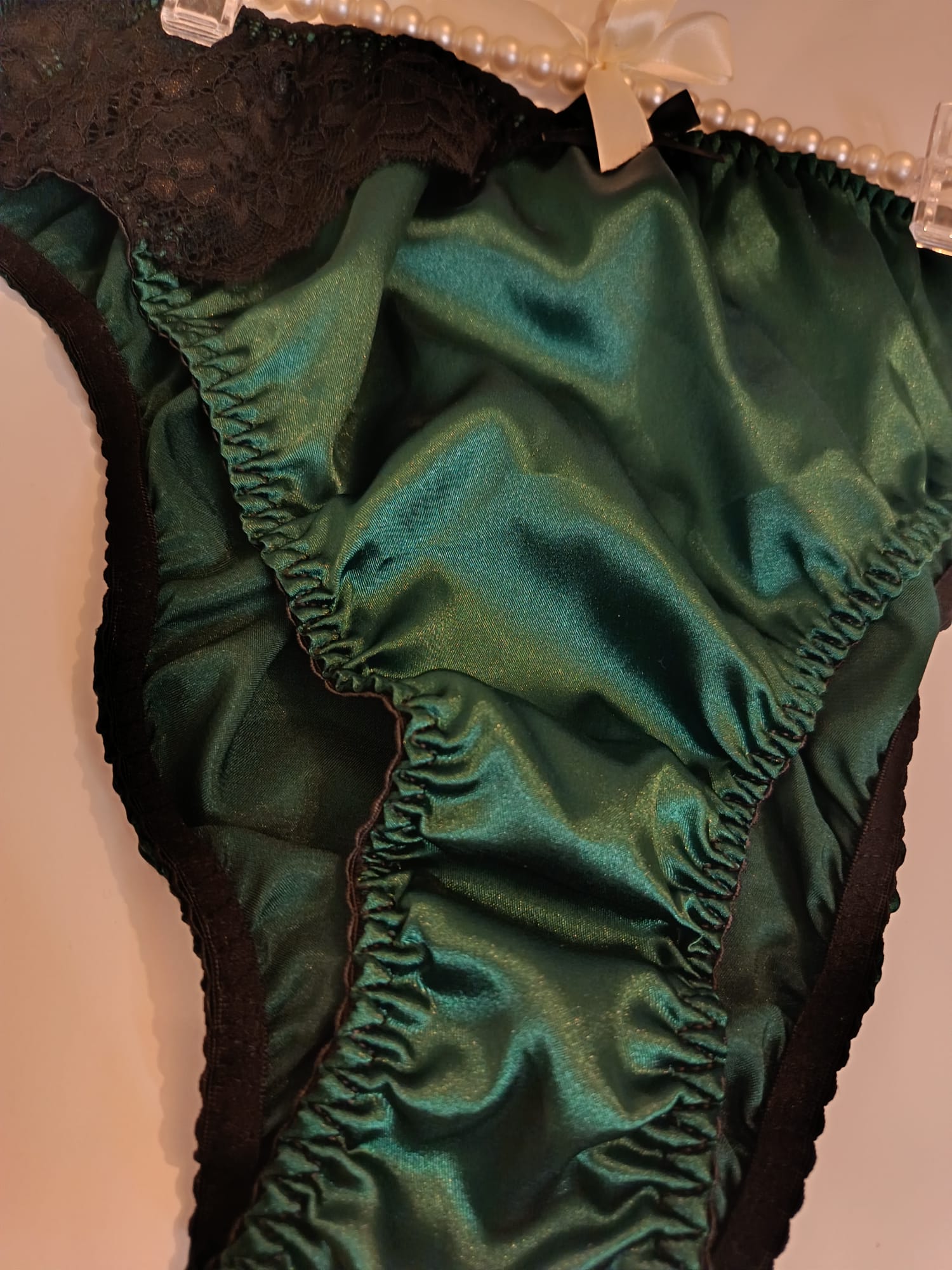 💚 Plus Size Emerald Green Satin Knickers | Women's Lace Briefs | Silky Soft Panties | Comfortable Full Coverage Lingerie 💚 size 2XL 20-22