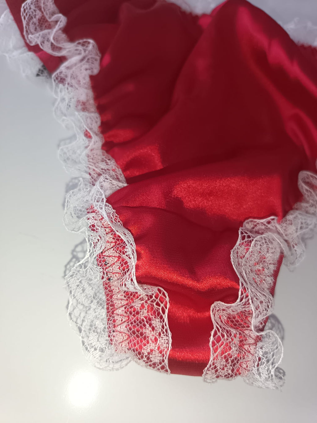 Women’s Red Satin Knickers White Lace Black Bows silky panties size 16-18 XL
