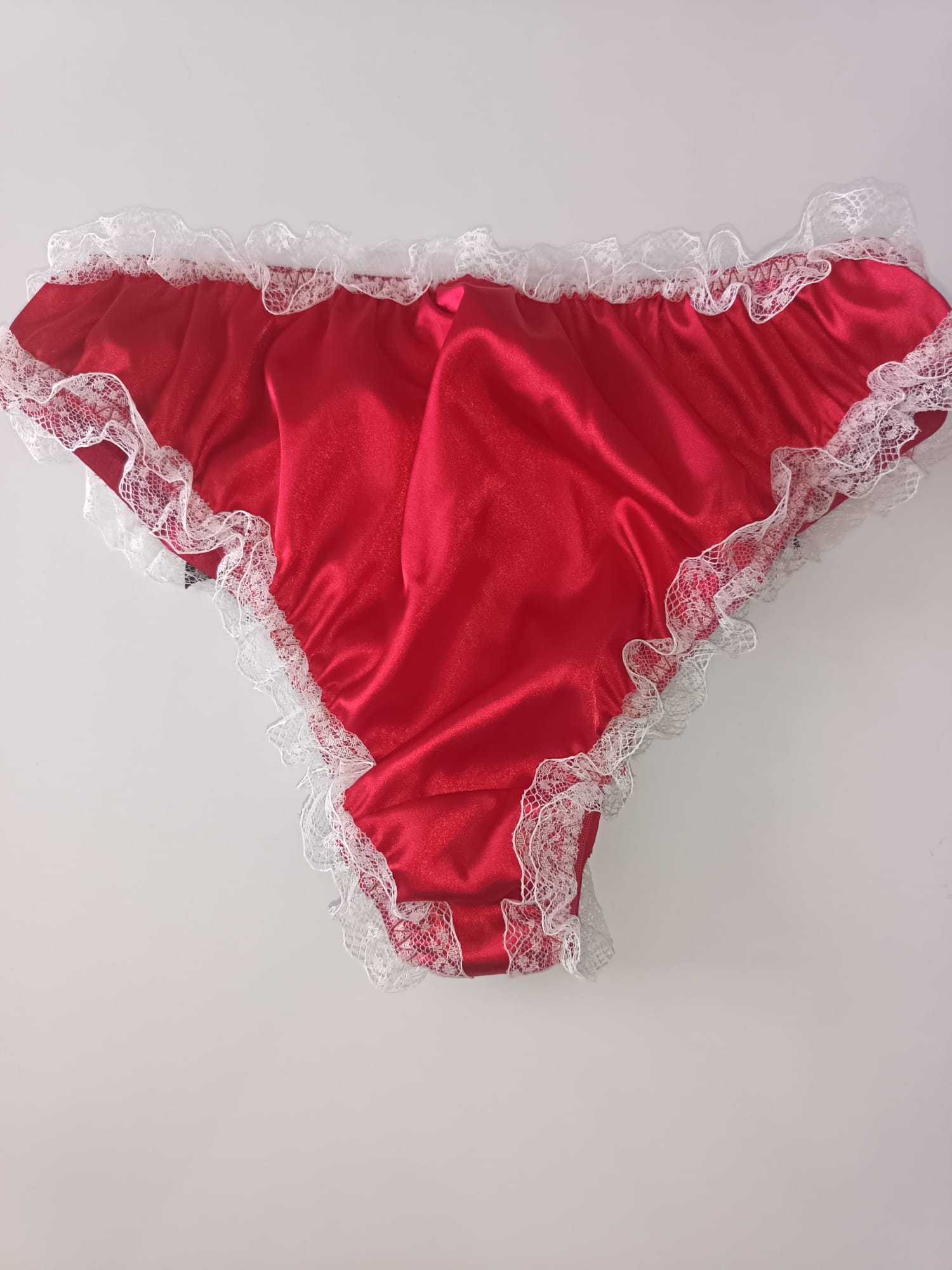 Women’s Red Satin Knickers White Lace Black Bows silky panties size 16-18 XL