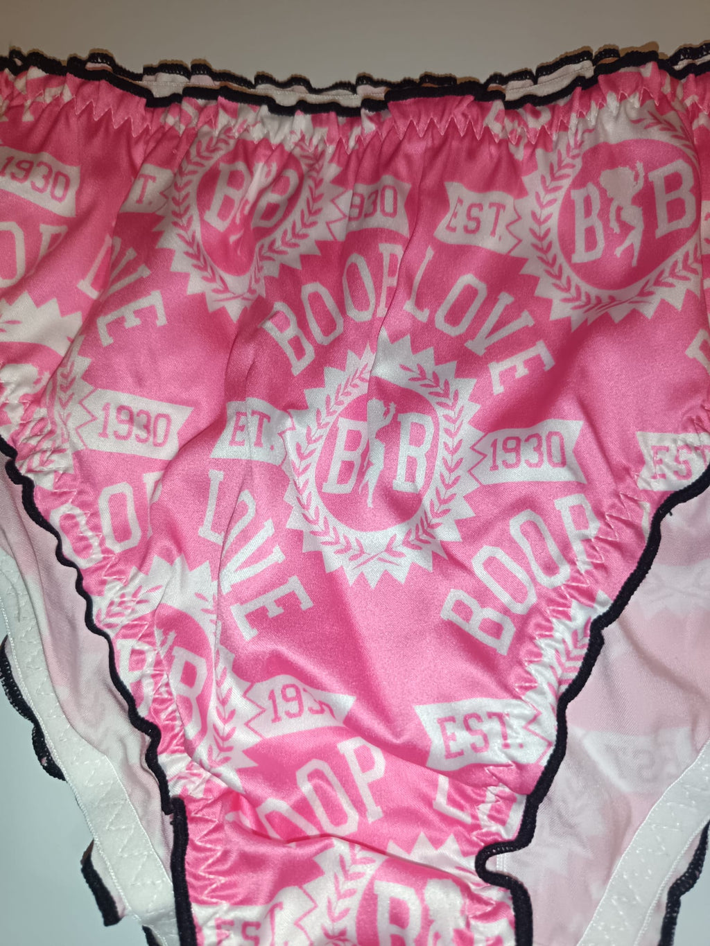 Pink Silky Satin Knickers Womens Glossy Panties Cute Print size M 10