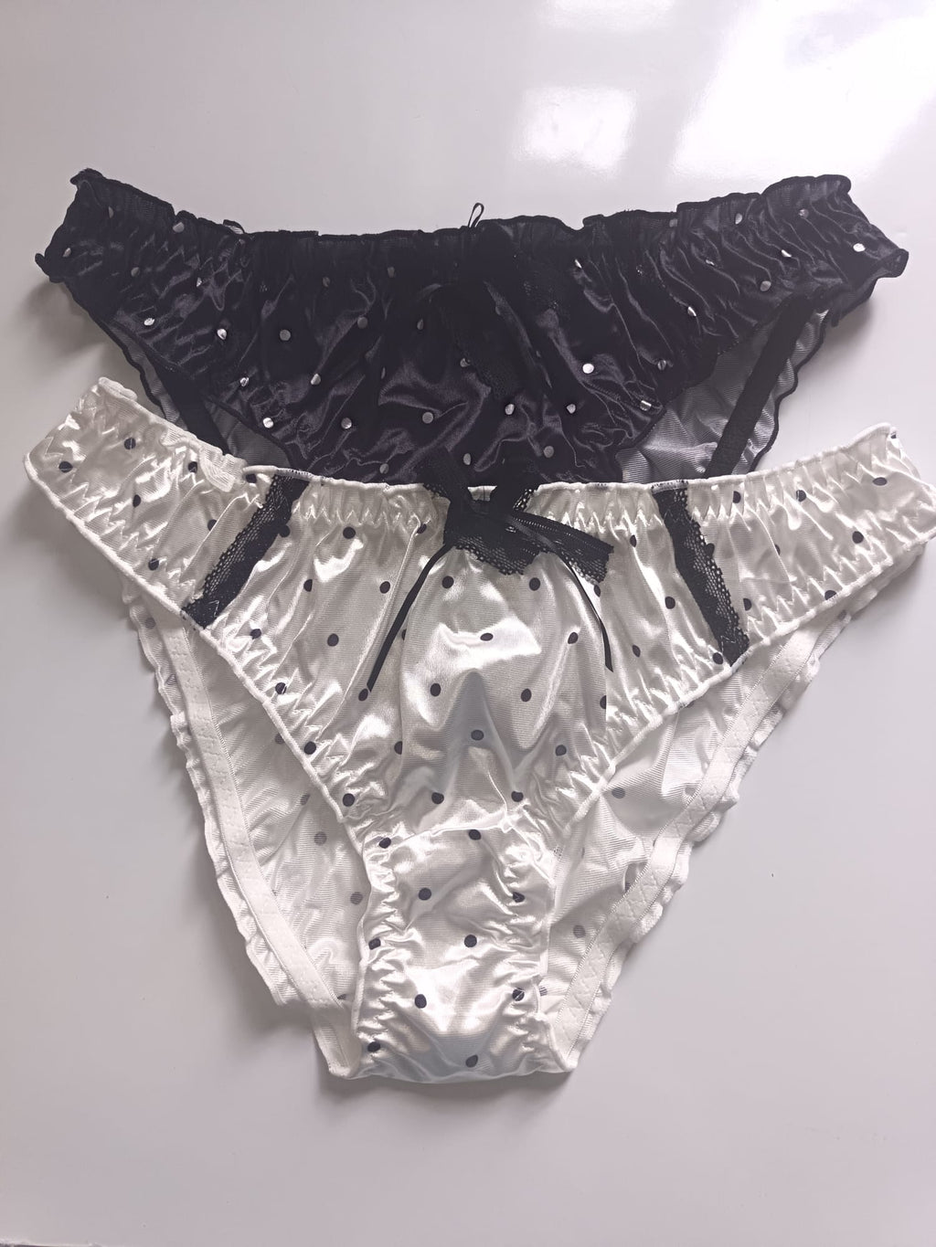 2 Pack Women’s Satin Polka Dot Knickers Black White silky panties size 8 S