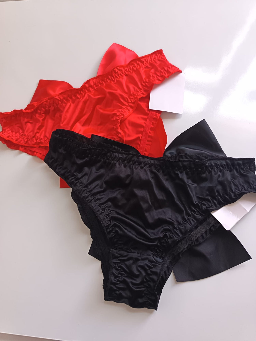 2 Pack Satin Knickers Ladies Size S UK 8 Red Black Big Bow silky panties