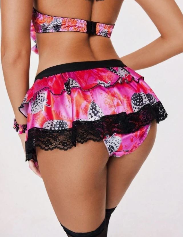 Soft silky satin feel cute strawberry print black lace trim cheeky fit size M 10